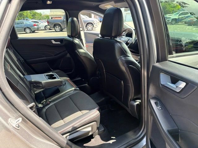 Certified 2023 Ford Escape ST-Line w/ Tech Pack #1 AWD/4WD image 31