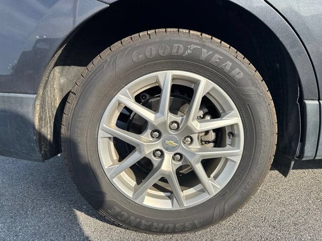 Used 2022 Chevrolet Equinox LS w/ LS Convenience Package FWD image 32
