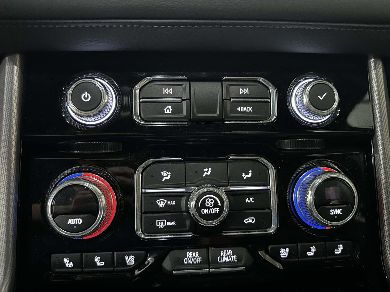 Used 2023 GMC Yukon Denali image 25