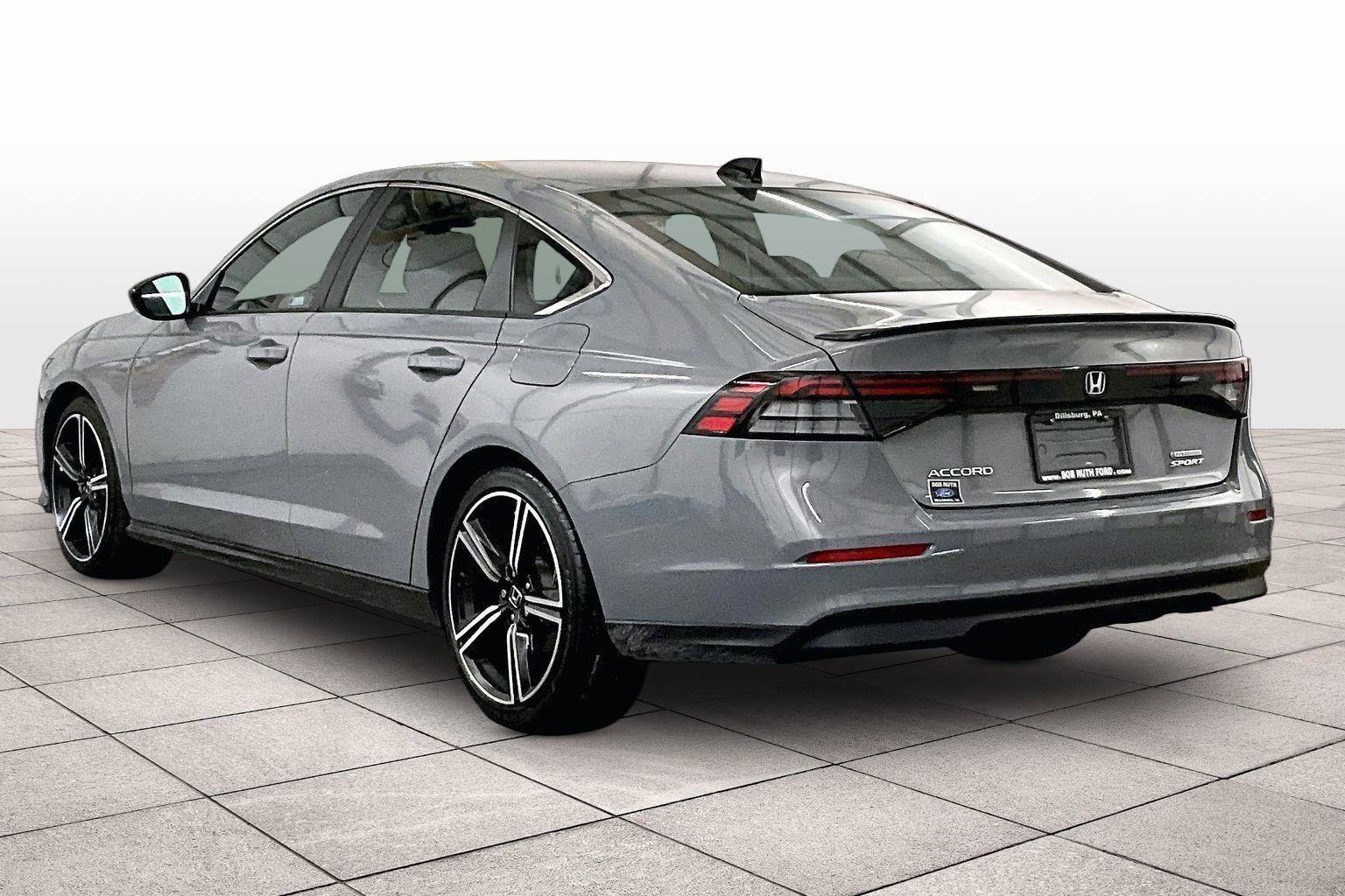 Used 2023 Honda Accord Sport image 4