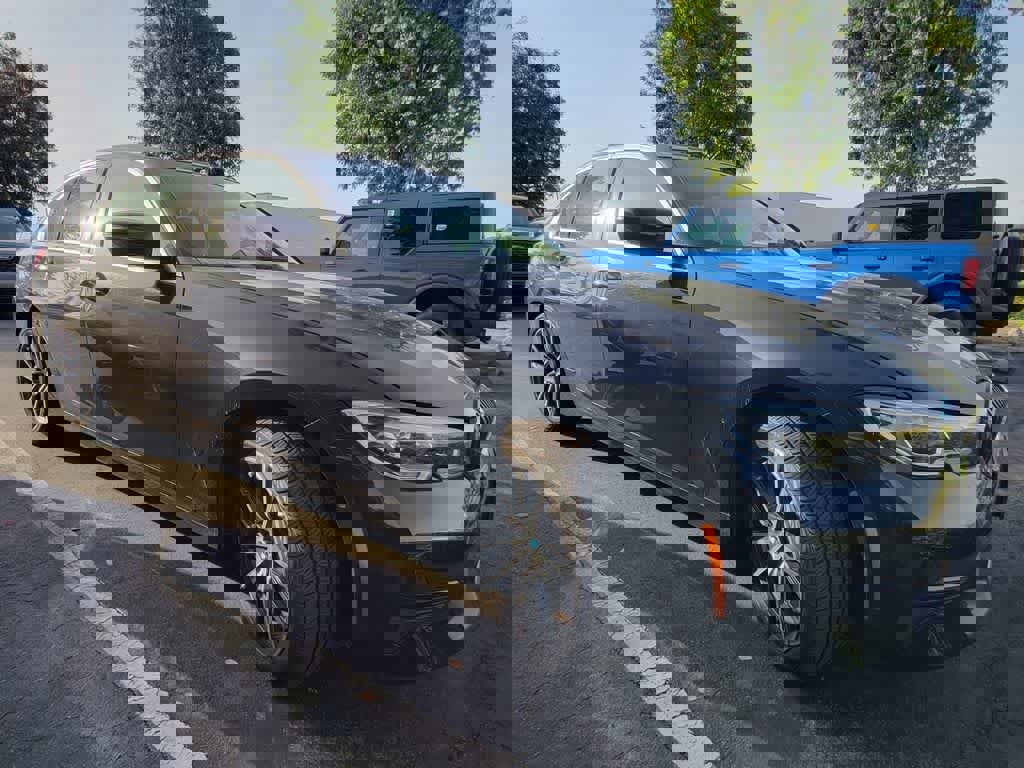 Used 2019 BMW 330i Sedan w/ Convenience Package image 10