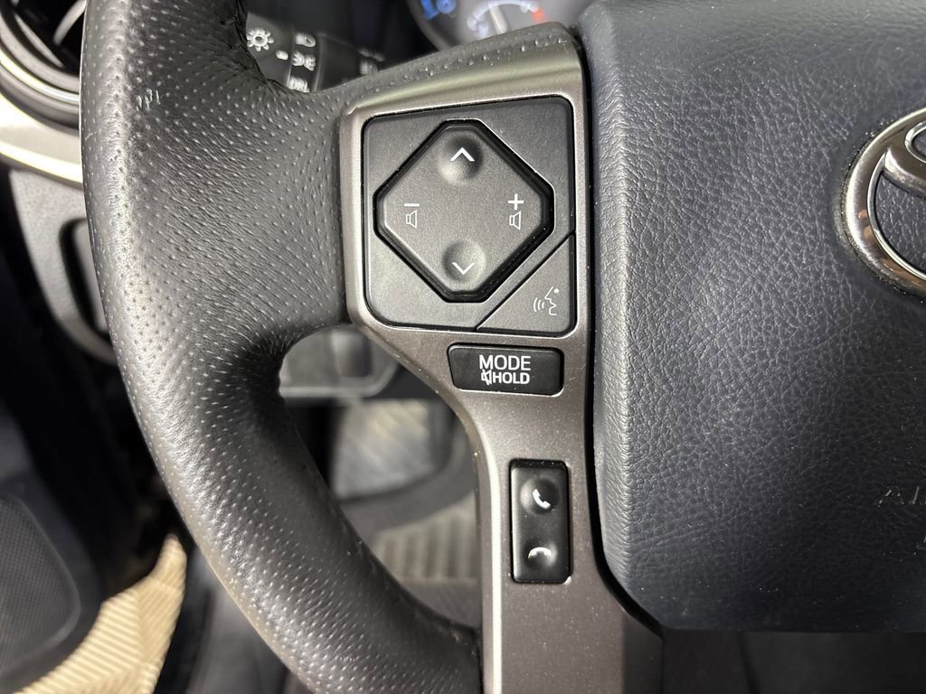 Used 2017 Toyota Tacoma SR5 w/ Tow Package image 18