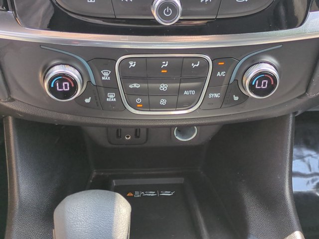 Used 2023 Chevrolet Traverse LT FWD image 25