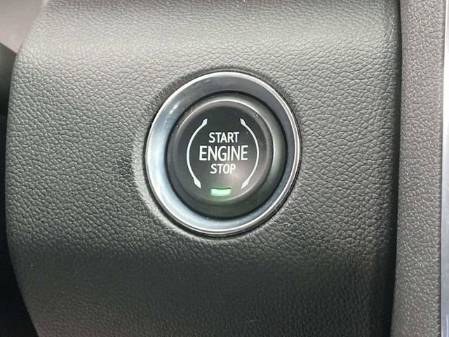 Used 2025 GMC Acadia Elevation image 29