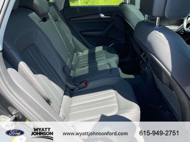 Used 2023 Audi Q5 2.0T Premium w/ Convenience Package AWD/4WD image 24