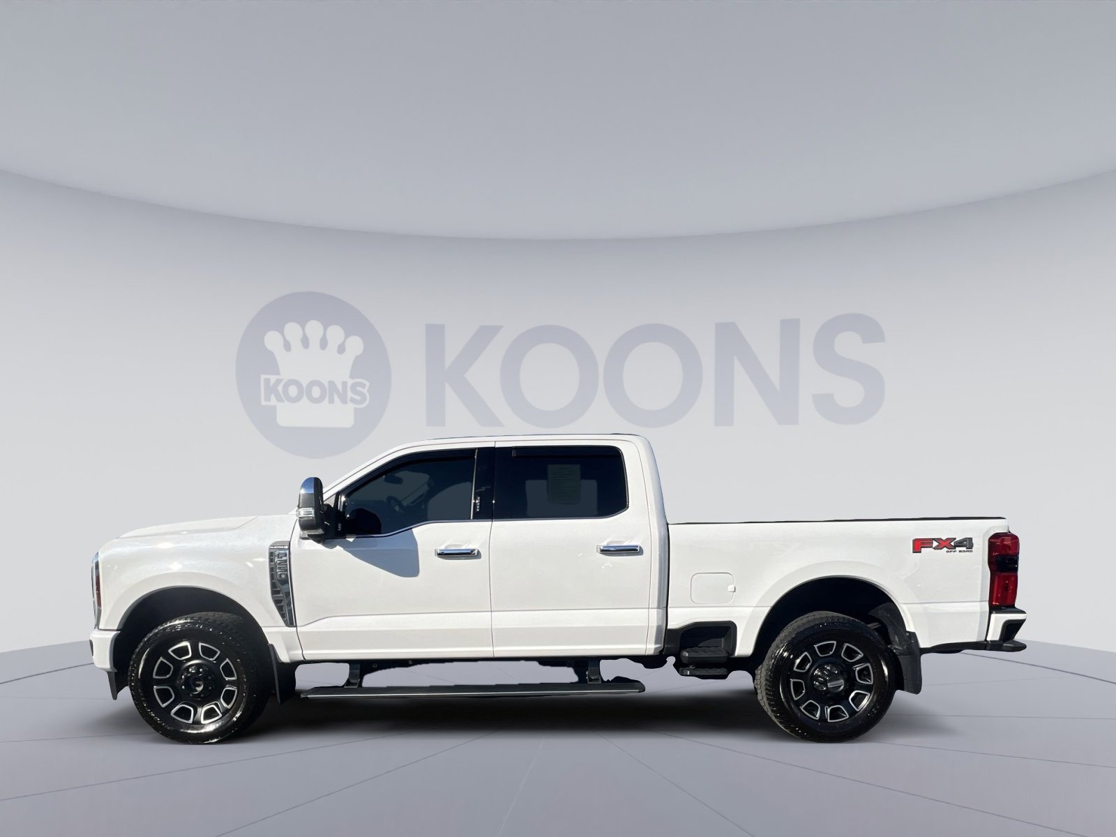 Certified 2024 Ford F250 Platinum w/ FX4 Off-Road Package AWD/4WD image 7