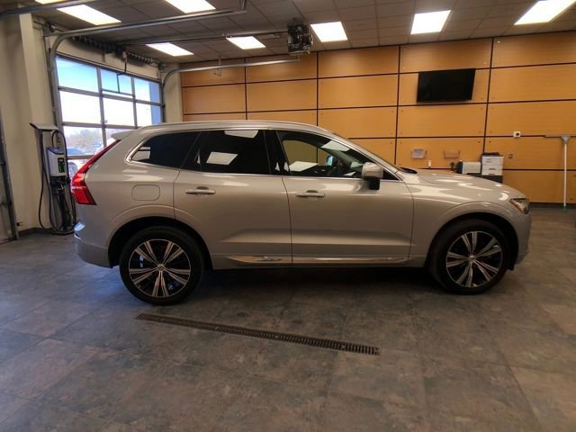 Used 2022 Volvo XC60 B5 Inscription image 6