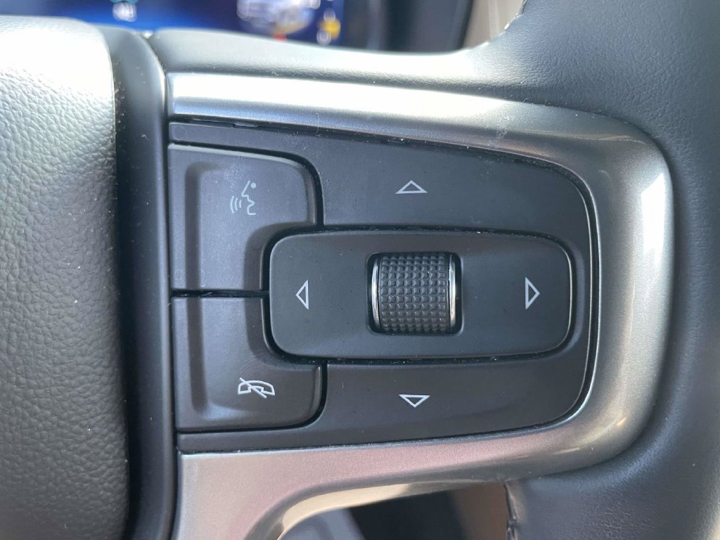 Used 2024 Chevrolet Tahoe Premier AWD/4WD image 25