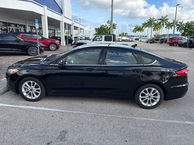 Certified 2020 Ford Fusion SE FWD image 4