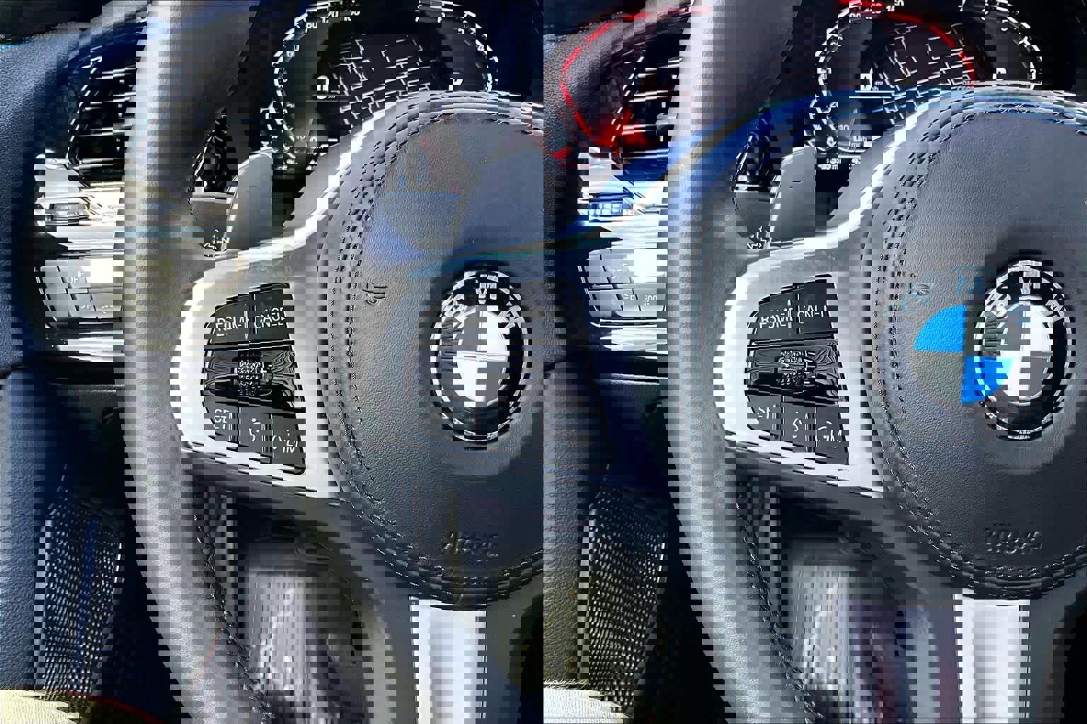 Used 2024 BMW Z4 sDrive30i w/ Shadowloine Package image 25