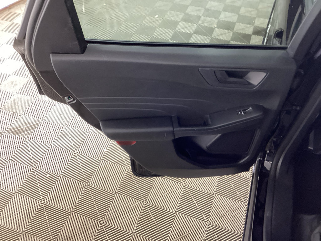 Certified 2023 Ford Escape Active AWD/4WD image 13