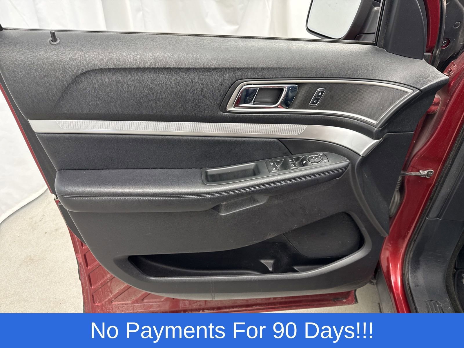 Certified 2017 Ford Explorer XLT w/ Equipment Group 202A AWD/4WD image 13