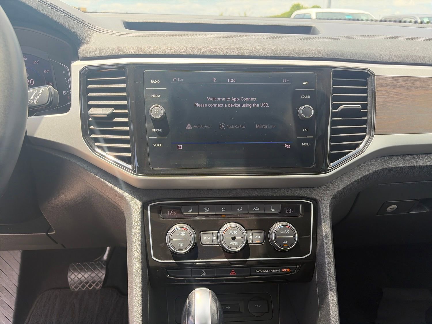 Used 2022 Volkswagen Atlas SE AWD/4WD image 20