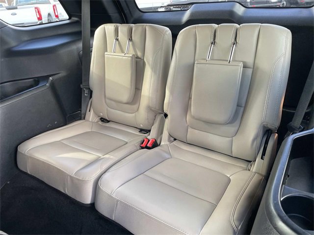 Certified 2018 Ford Explorer XLT w/ Equipment Group 202A image 32