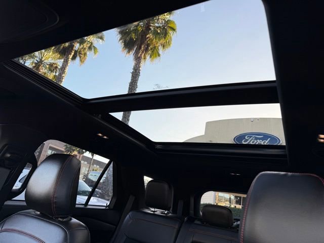 Certified 2022 Ford Explorer ST-Line w/ Class IV Trailer Tow Package image 21