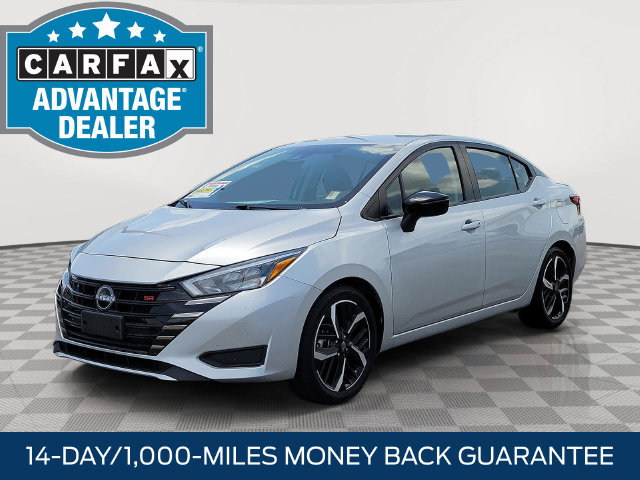 Used 2024 Nissan Versa SR FWD image 3