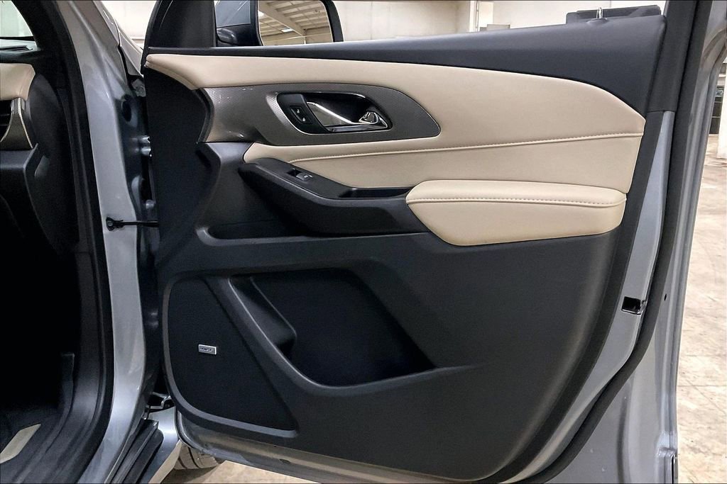 Used 2023 Chevrolet Traverse Premier w/ LPO, Floor Liner Package image 22