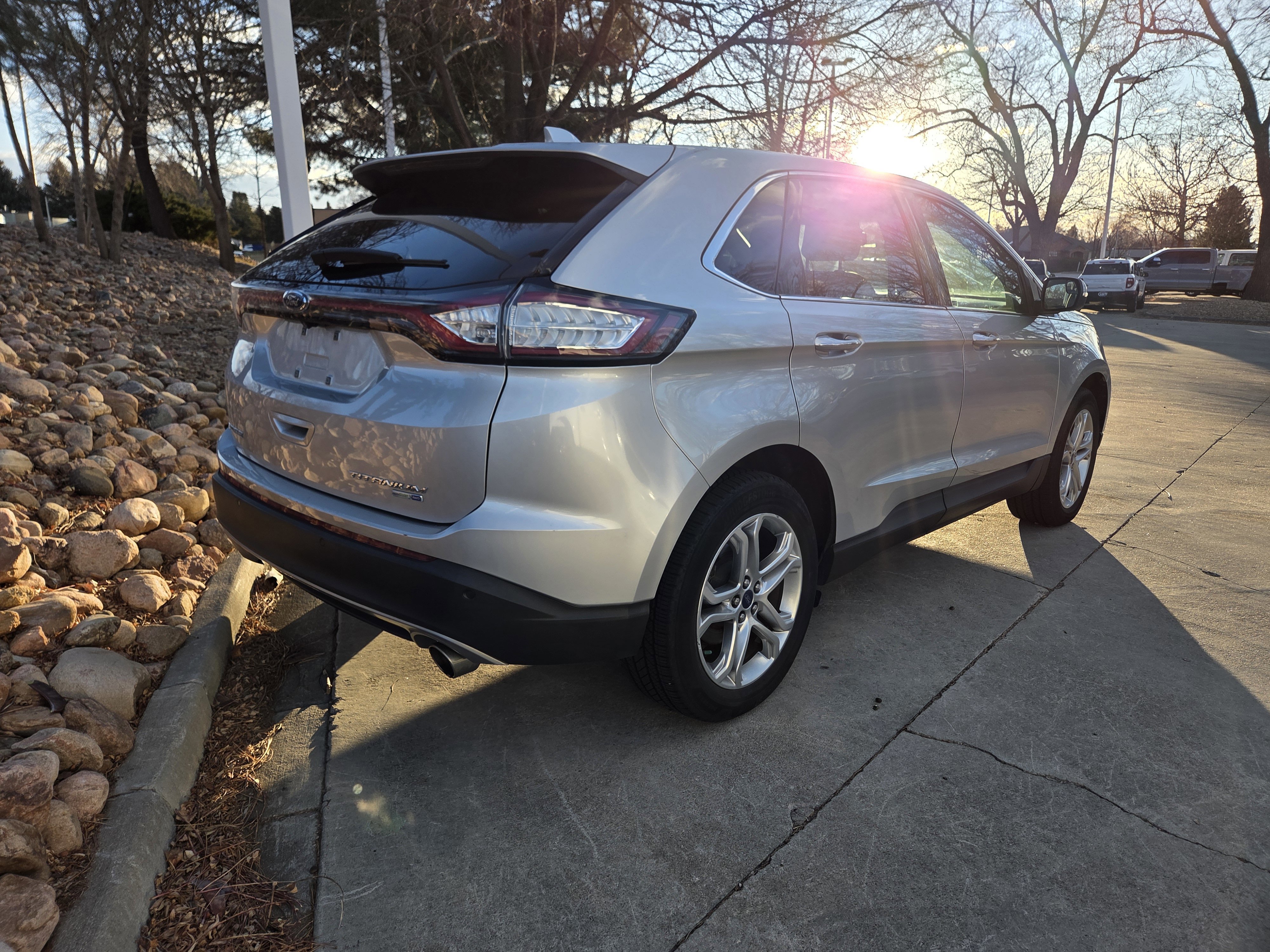 Certified 2018 Ford Edge Titanium image 5