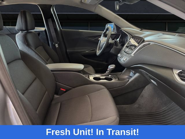 Used 2025 Chevrolet Malibu RS FWD image 15