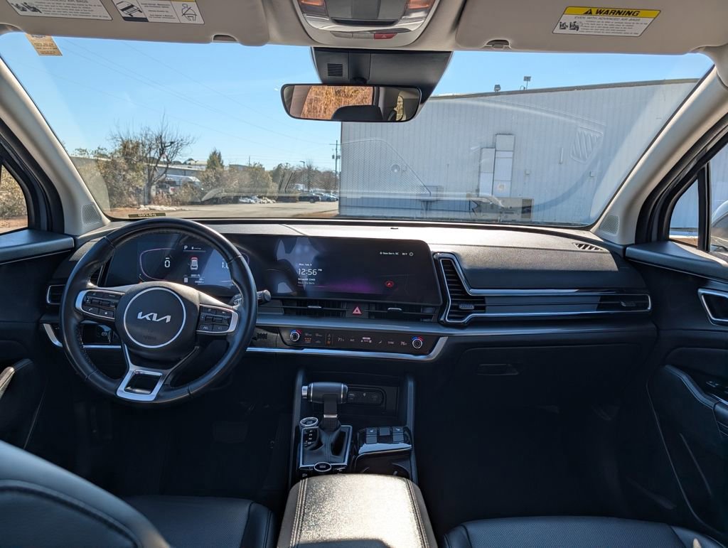 Used 2023 Kia Sportage EX image 7