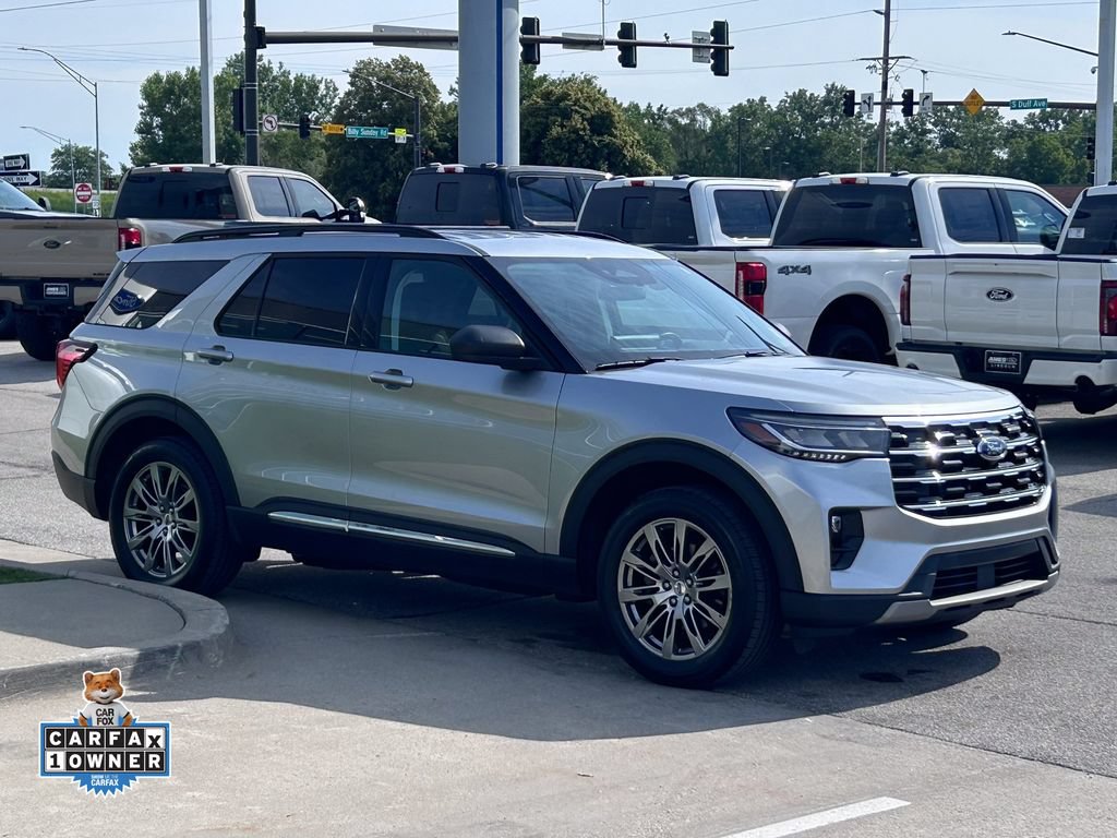 Certified 2025 Ford Explorer Active w/ Active Comfort Package AWD/4WD image 7