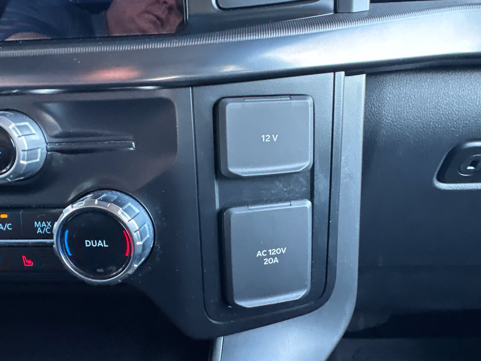 Certified 2024 Ford F150 Lariat AWD/4WD image 41