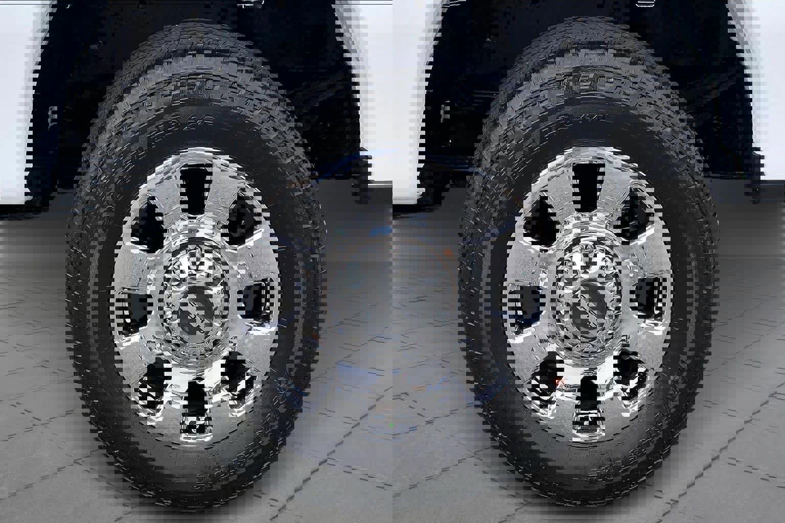 Certified 2023 Ford F250 Lariat w/ Chrome Package image 11