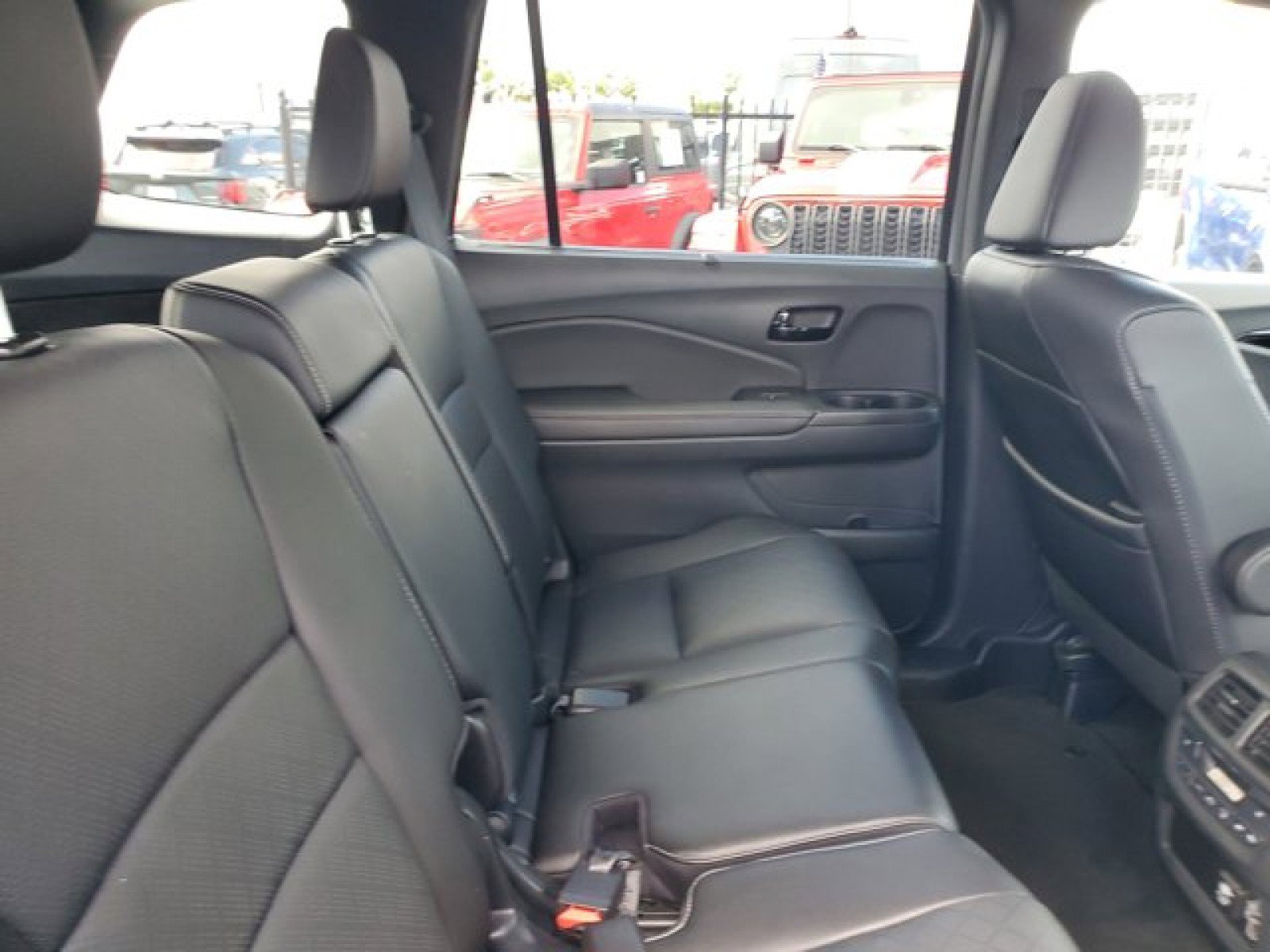 Used 2023 Honda Passport Elite image 35