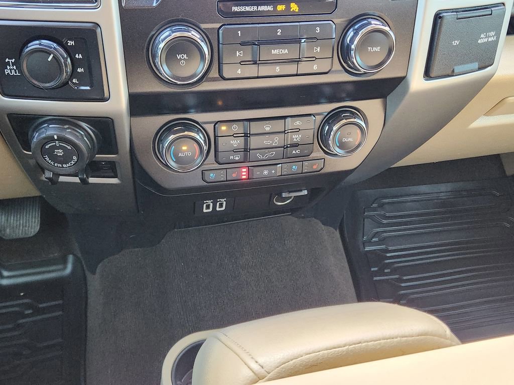 Certified 2019 Ford F150 Lariat w/ Equipment Group 501A Mid image 26