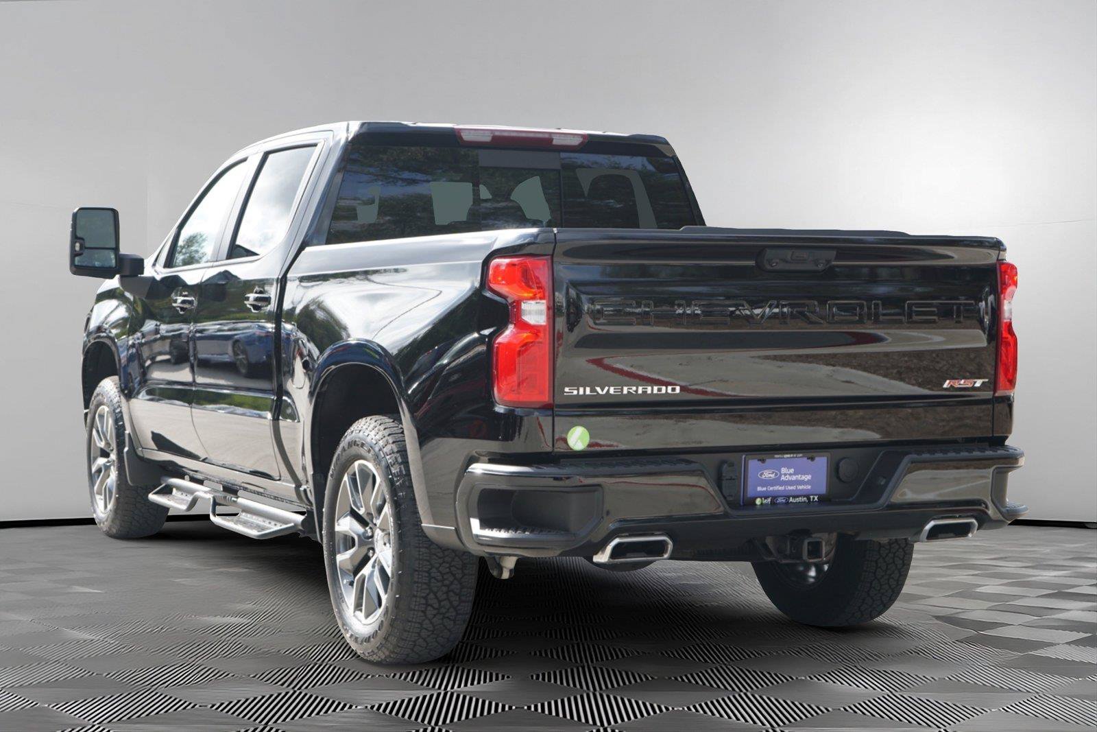 Used 2025 Chevrolet Silverado 1500 RST AWD/4WD image 6