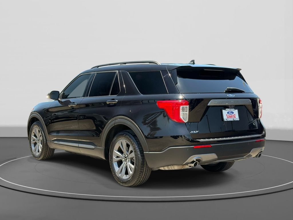 Certified 2023 Ford Explorer XLT w/ Equipment Group 202A RWD image 7