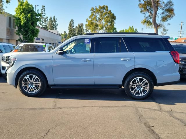 Certified 2025 Ford Expedition Active AWD/4WD image 30