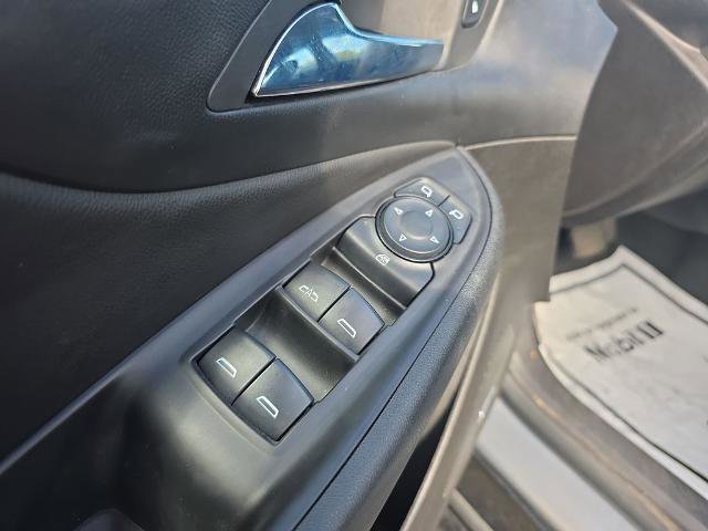 Used 2017 Chevrolet Volt LT w/ Comfort Package image 21