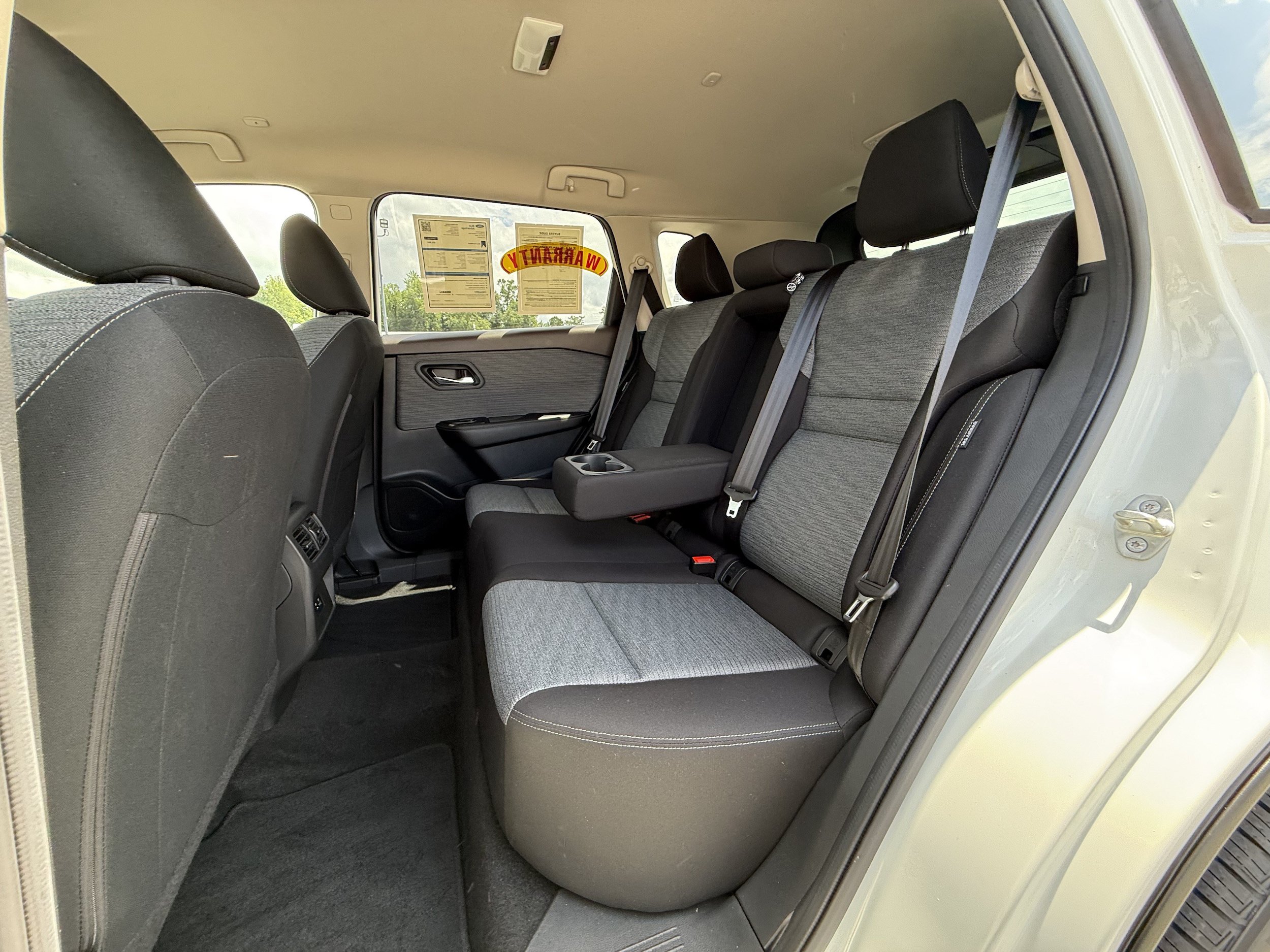 Used 2023 Nissan Rogue SV AWD/4WD image 22