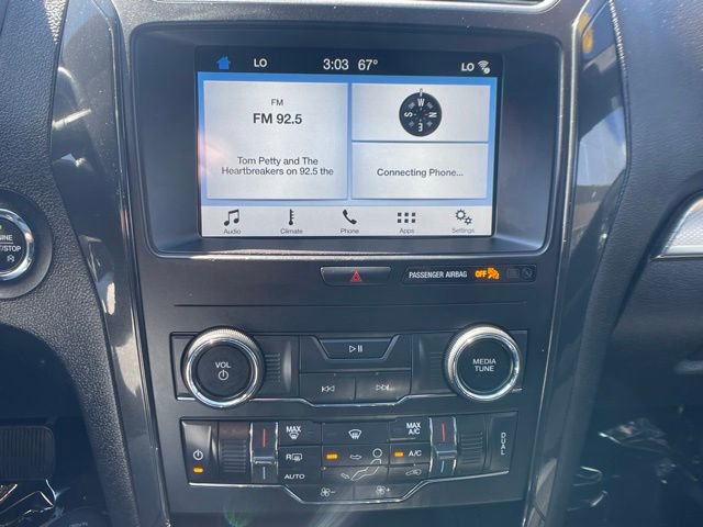 Certified 2018 Ford Explorer XLT w/ Equipment Group 201A AWD/4WD image 23