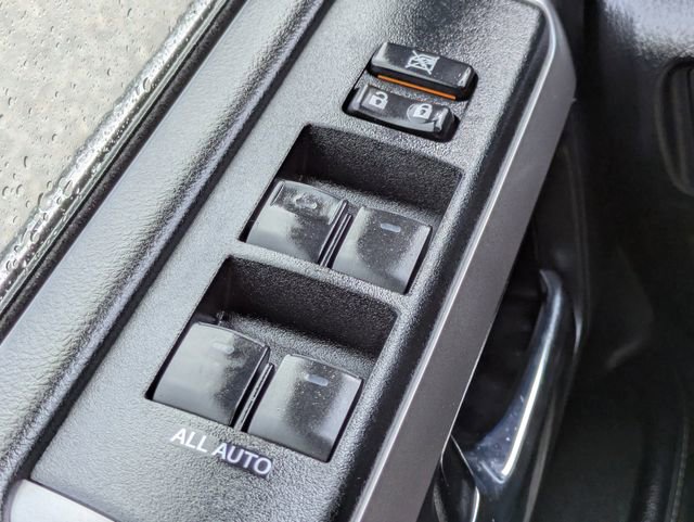 Used 2022 Toyota 4Runner Limited AWD/4WD image 25
