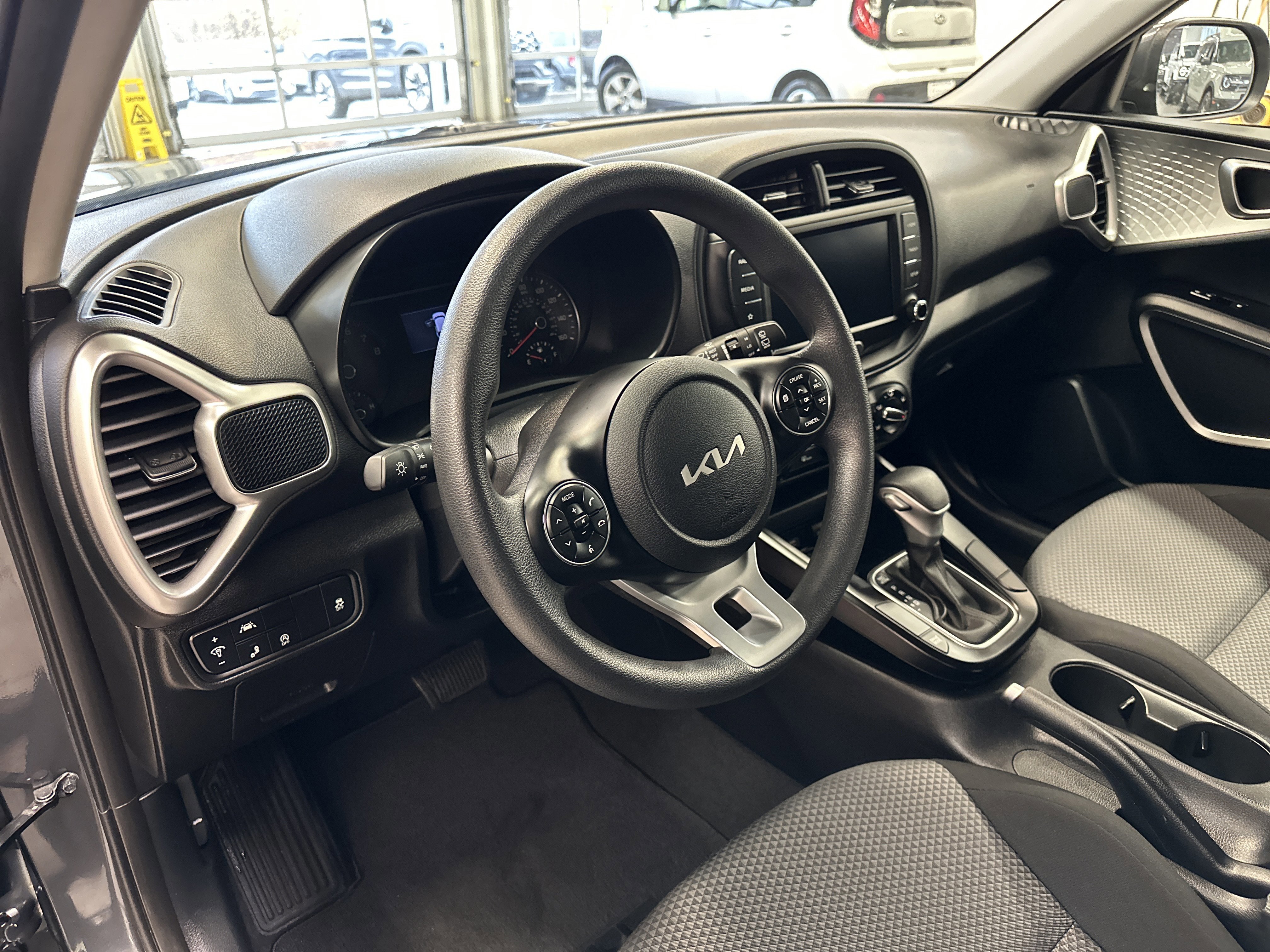 Used 2022 Kia Soul LX w/ Technology Package image 21