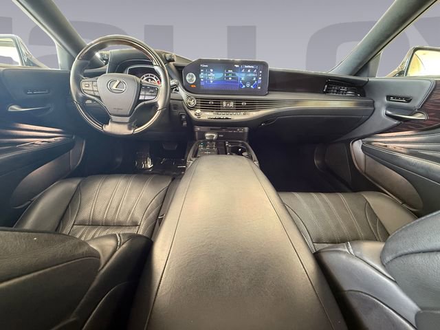 Used 2022 Lexus LS 500 AWD w/ Interior Upgrade Package image 12