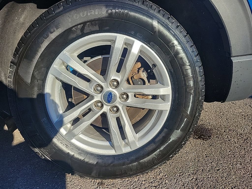 Certified 2023 Ford Explorer XLT w/ Class IV Trailer Tow Package image 35