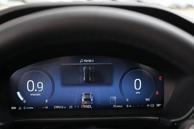 Certified 2025 Ford Escape Platinum image 33