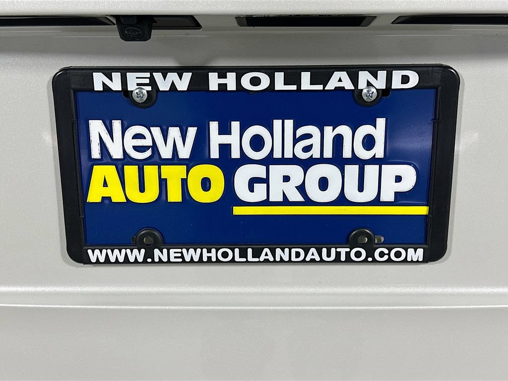 Used 2023 Toyota Highlander L AWD/4WD image 21