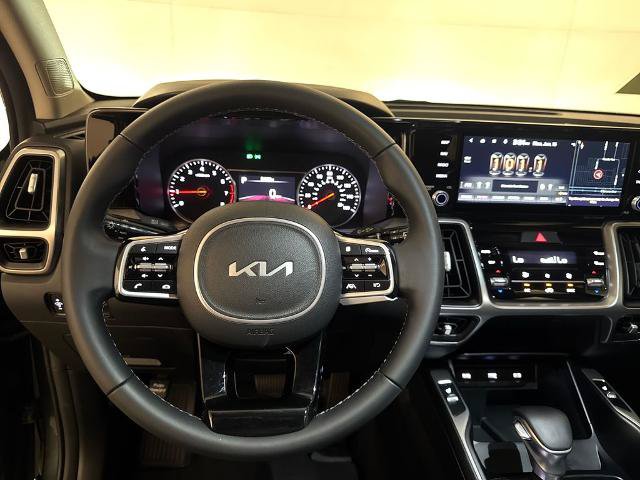 Used 2022 Kia Sorento S w/ Panoramic Sunroof Package AWD/4WD image 8