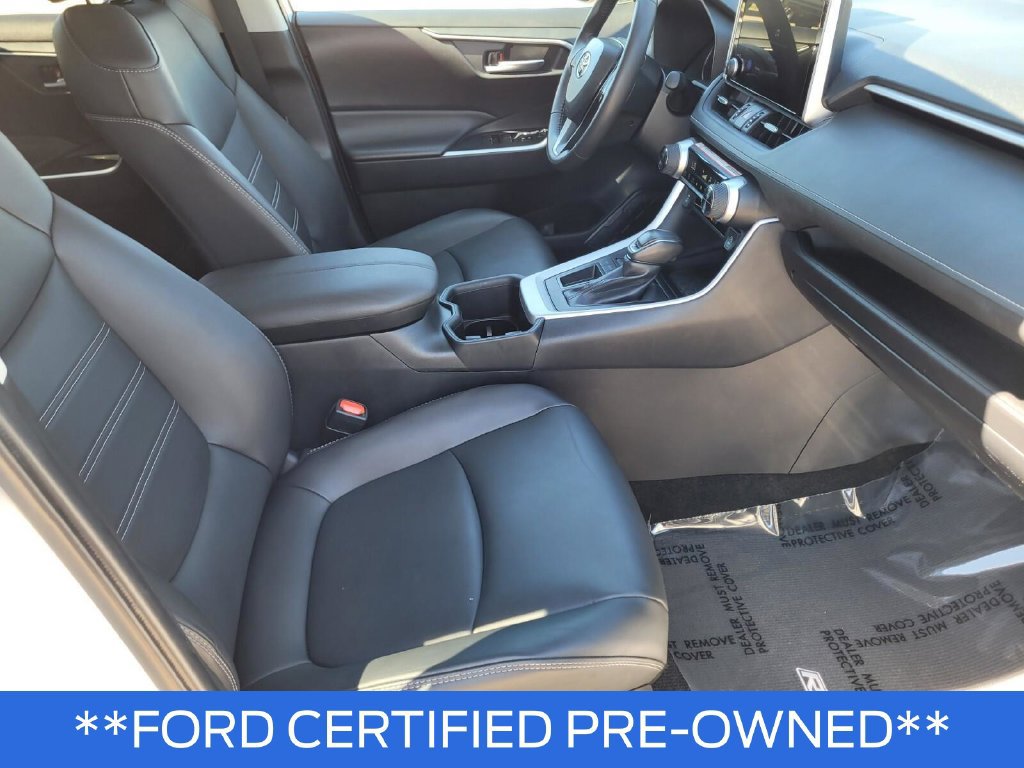 Used 2024 Toyota RAV4 XLE Premium FWD image 11