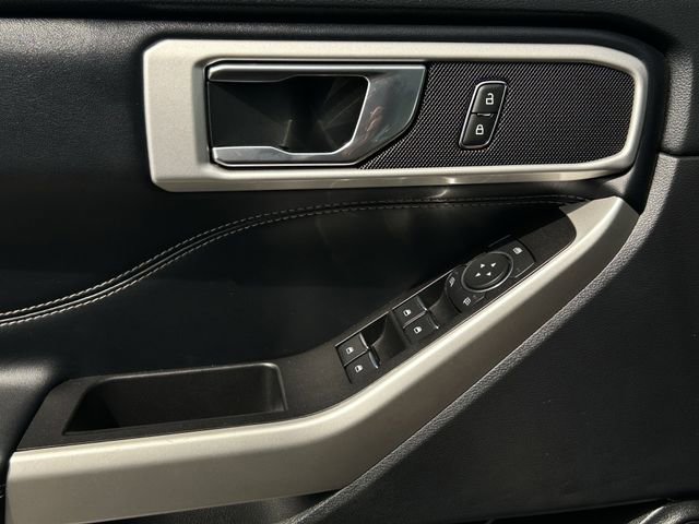 Certified 2022 Ford Explorer XLT image 25