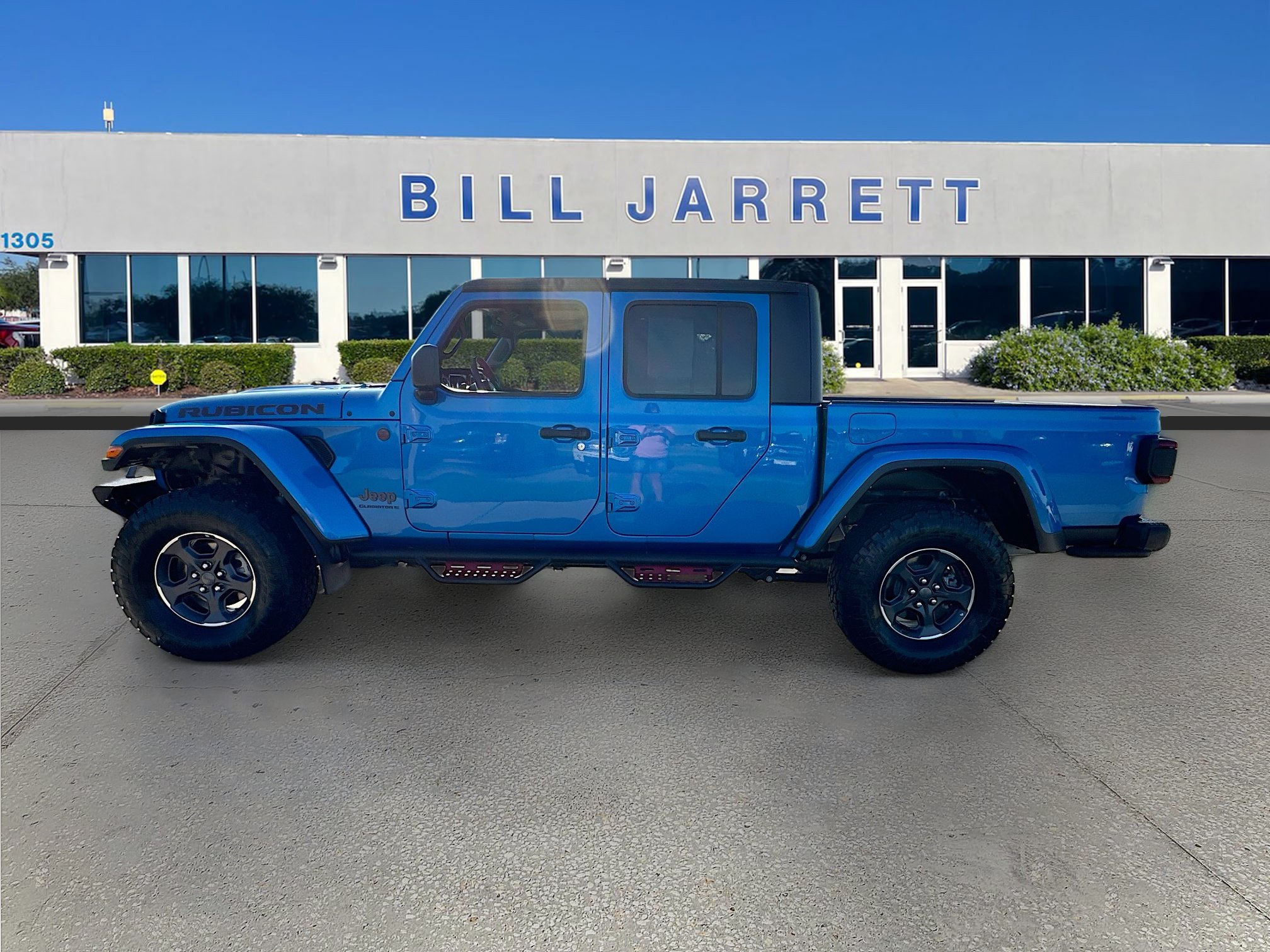 Used 2023 Jeep Gladiator Rubicon w/ LED Lighting Group AWD/4WD image 4