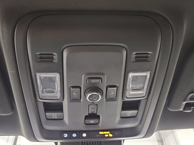 Used 2025 Chevrolet Tahoe Premier w/ Sun And Tow Package AWD/4WD image 30