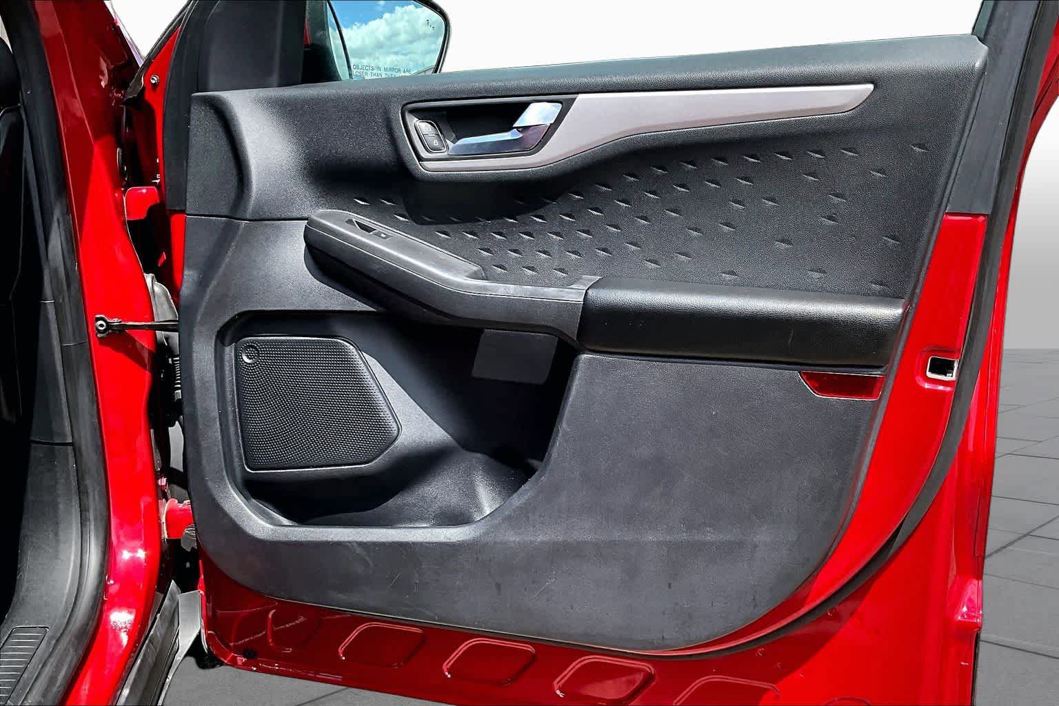 Certified 2020 Ford Escape SEL FWD image 23