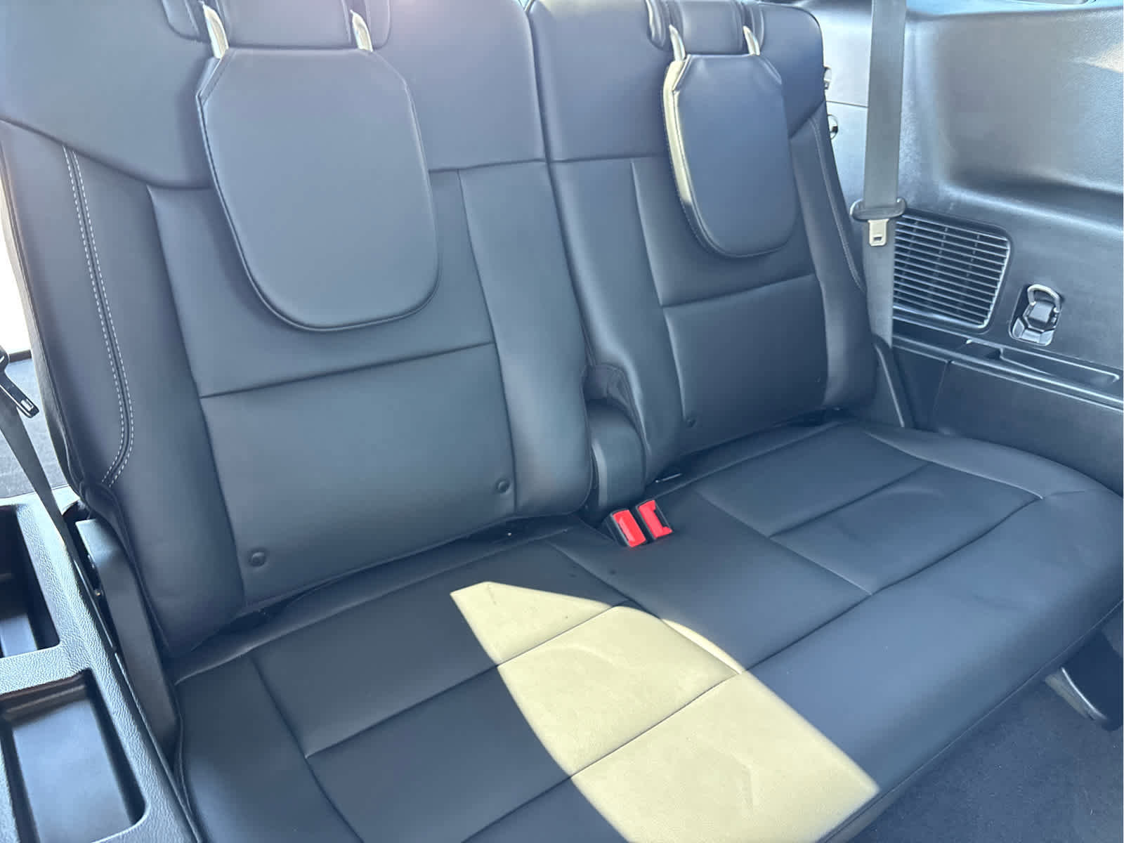 Certified 2023 Ford Explorer XLT w/ Equipment Group 202A image 32