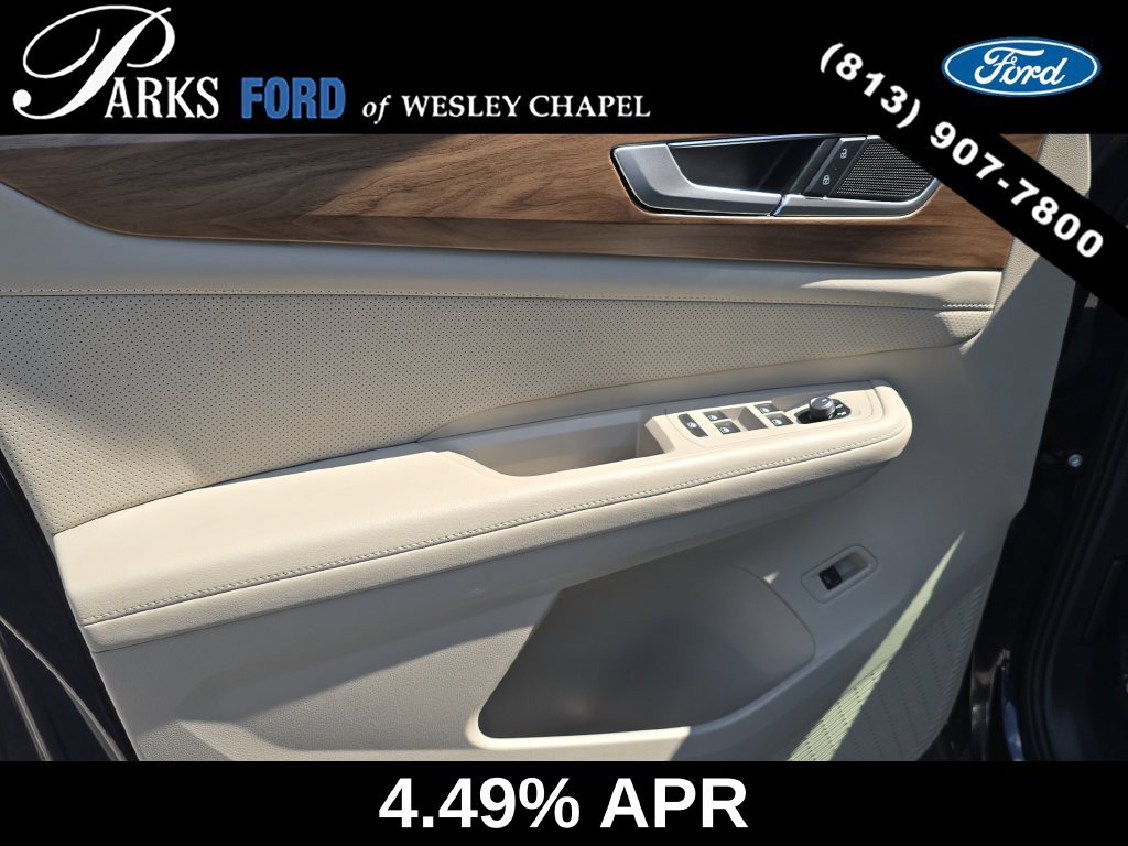 Used 2025 Volkswagen Atlas SE FWD image 18