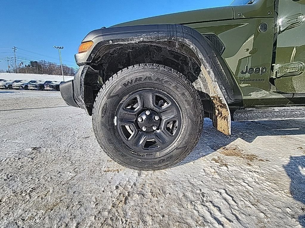 Used 2022 Jeep Wrangler Sport image 21